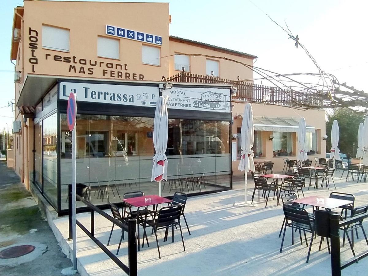 Hostal Mas Ferrer Cornellá de Terri Екстериор снимка